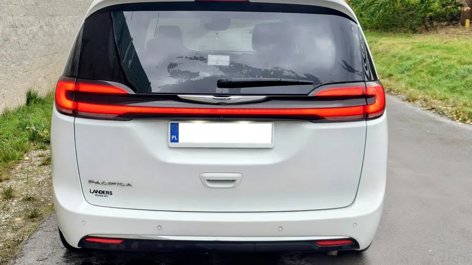 CHRYSLER Pacifica -