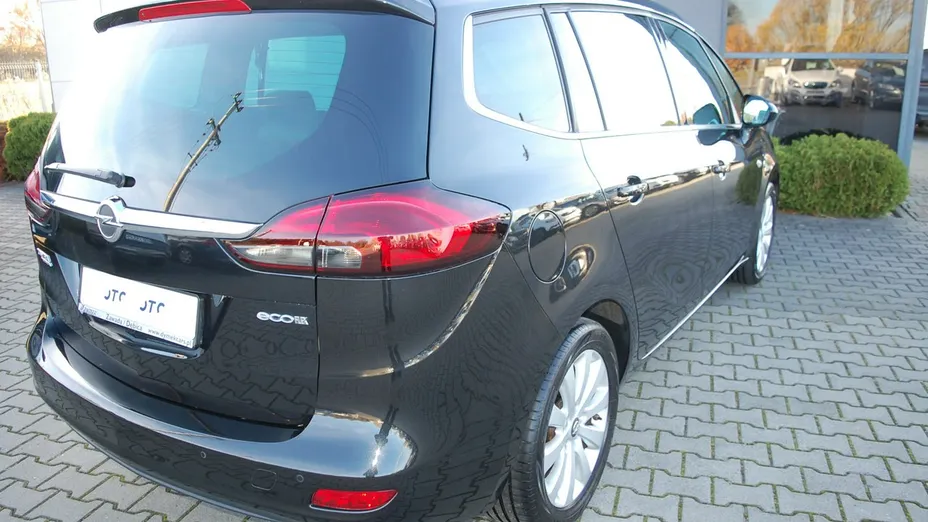 OPEL Zafira -