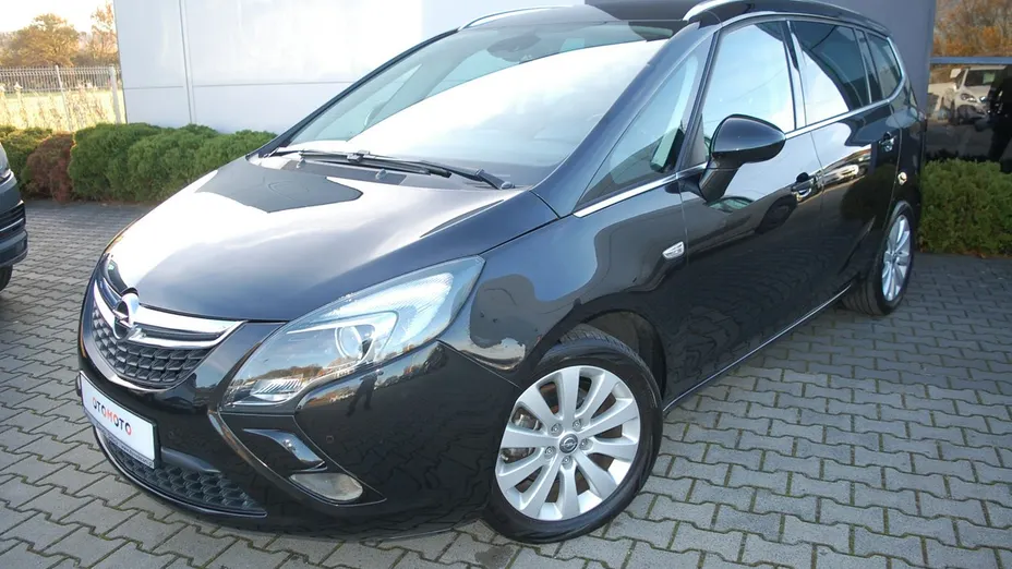 OPEL Zafira -