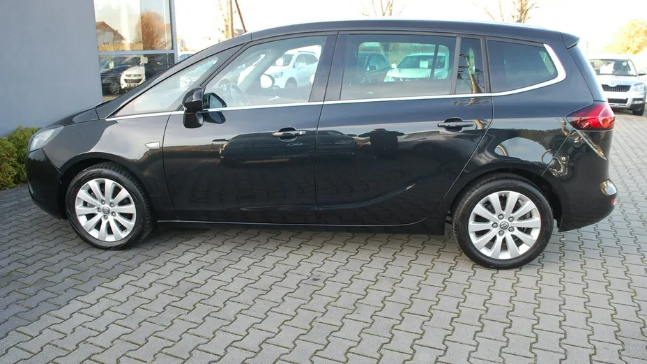 OPEL Zafira -