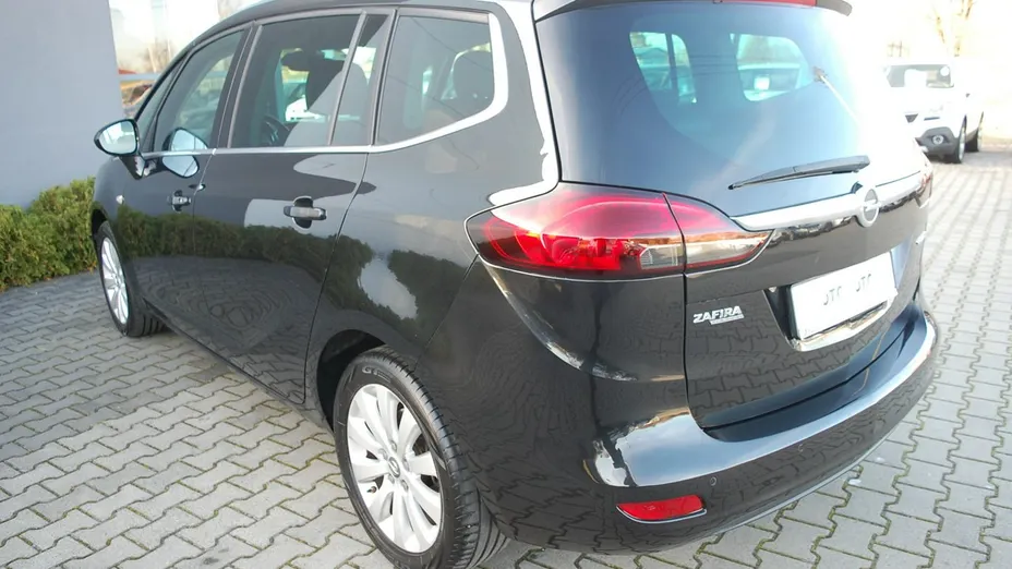 OPEL Zafira -
