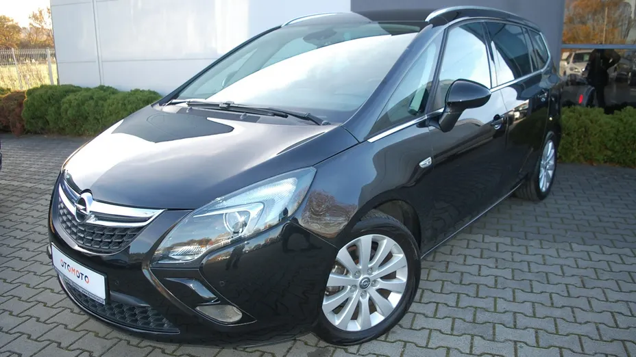 OPEL Zafira -