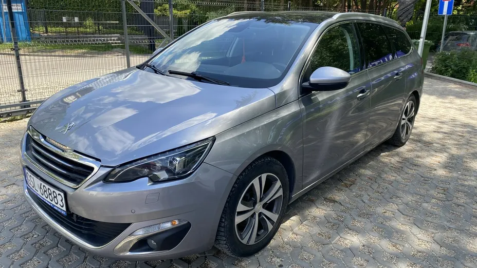 PEUGEOT 308 -