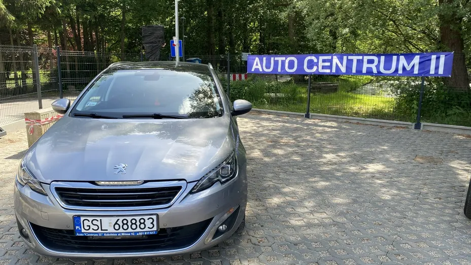 PEUGEOT 308 -