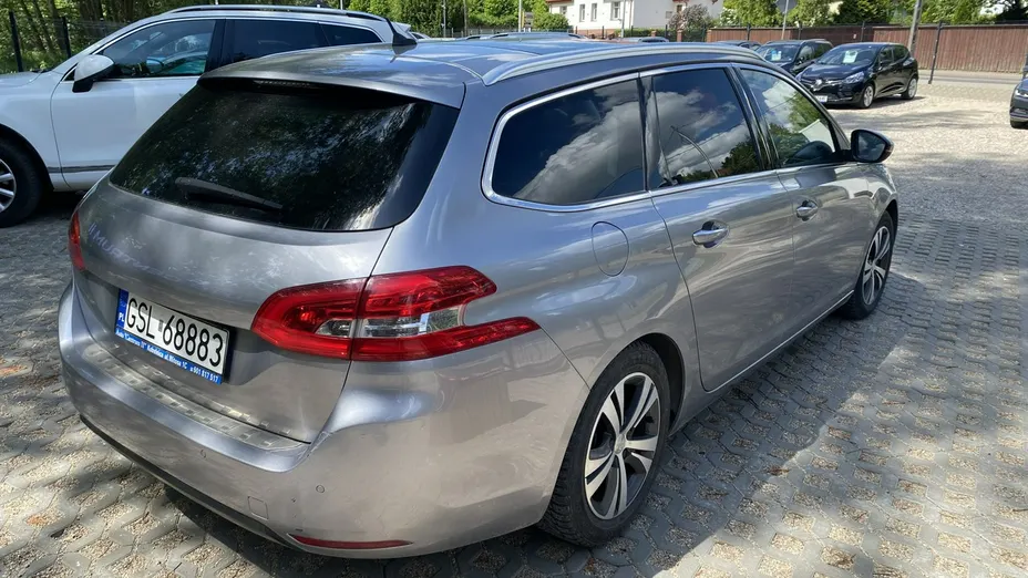 PEUGEOT 308 -