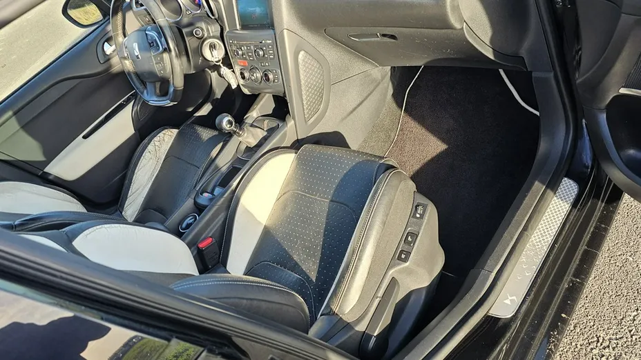 CITROEN DS4 -
