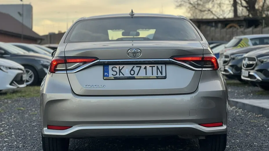 TOYOTA Corolla -