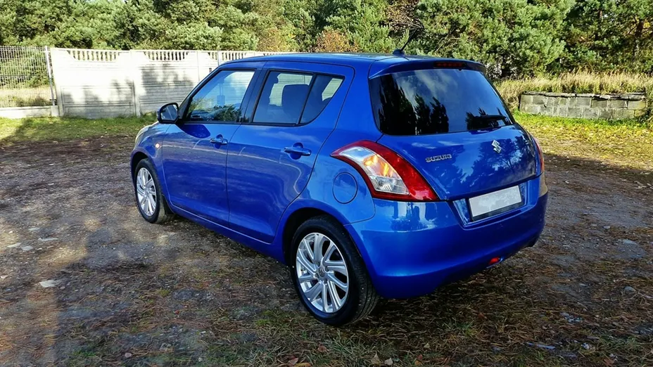 SUZUKI Swift -