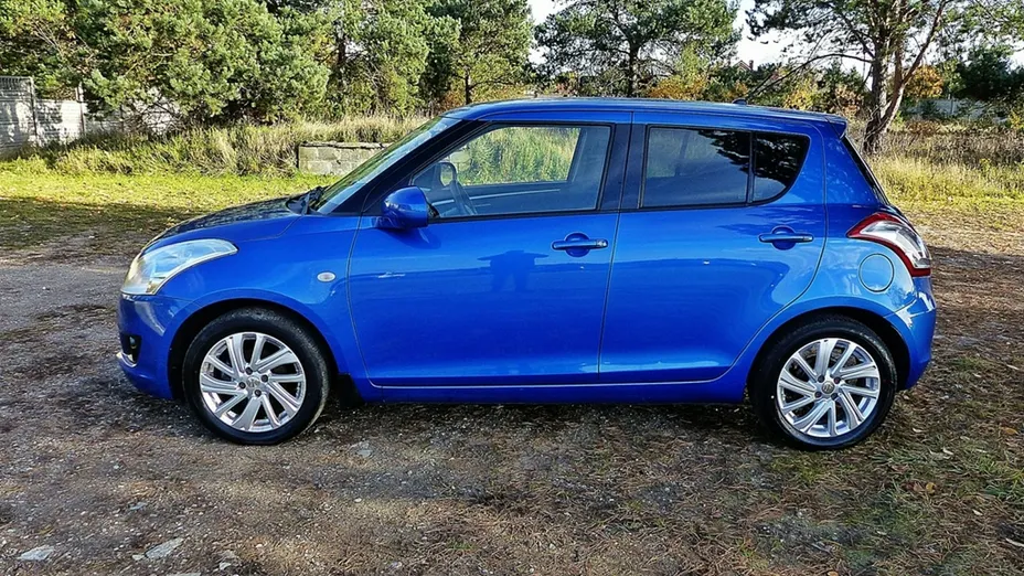 SUZUKI Swift -