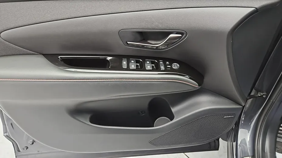 HYUNDAI Tucson -