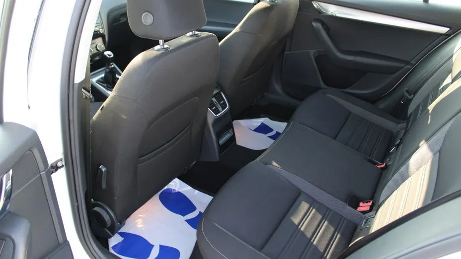 SKODA Octavia -