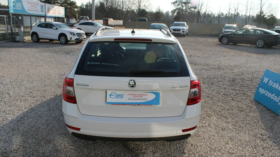 SKODA Octavia -