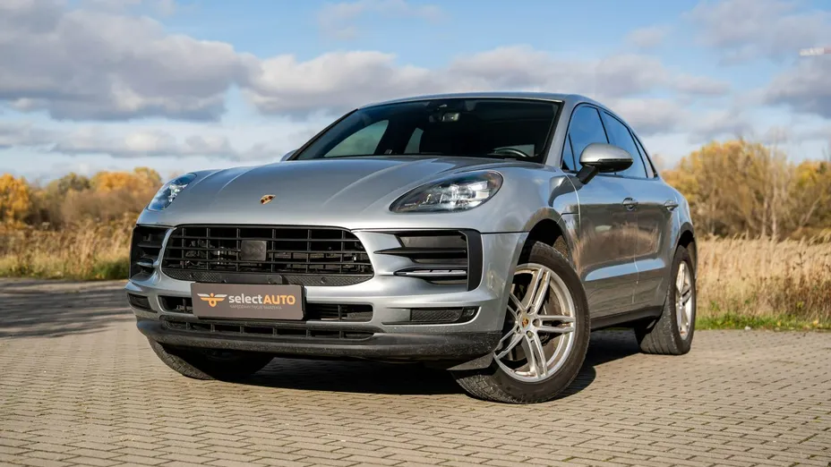 PORSCHE Macan -