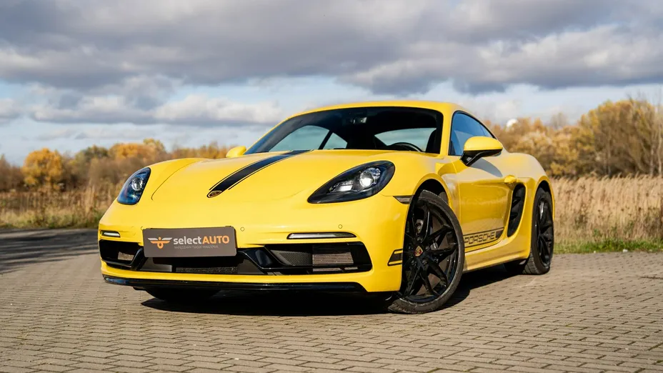 PORSCHE 718 -