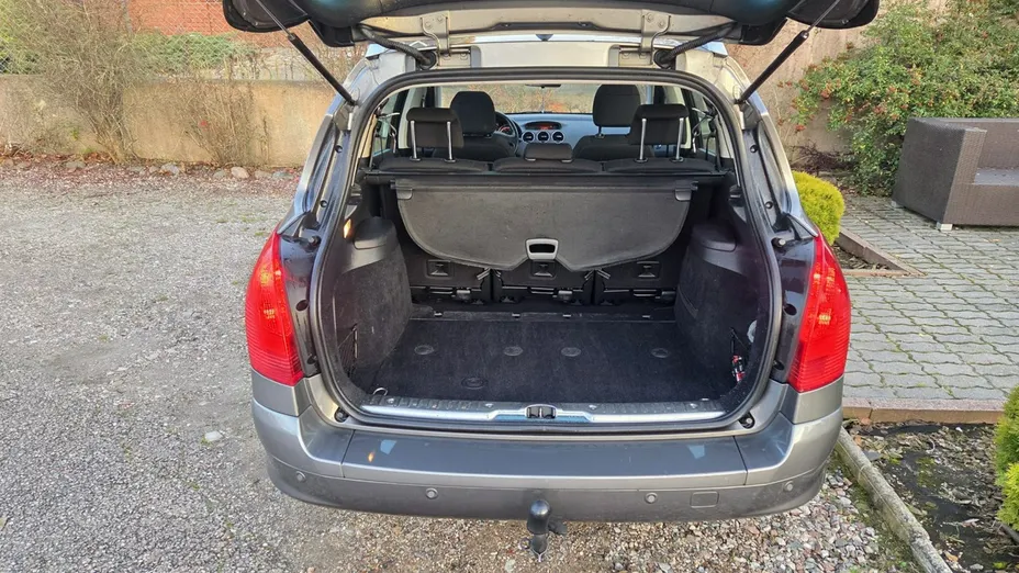 PEUGEOT 308 -