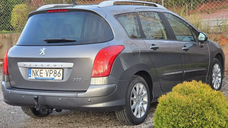 PEUGEOT 308 -