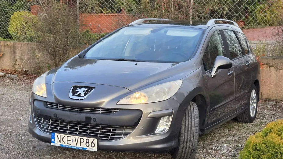 PEUGEOT 308 -