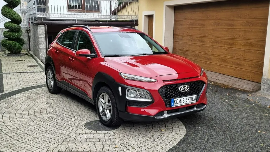 HYUNDAI Kona -