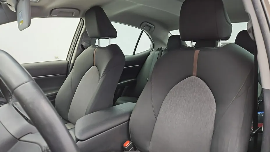 TOYOTA Camry -