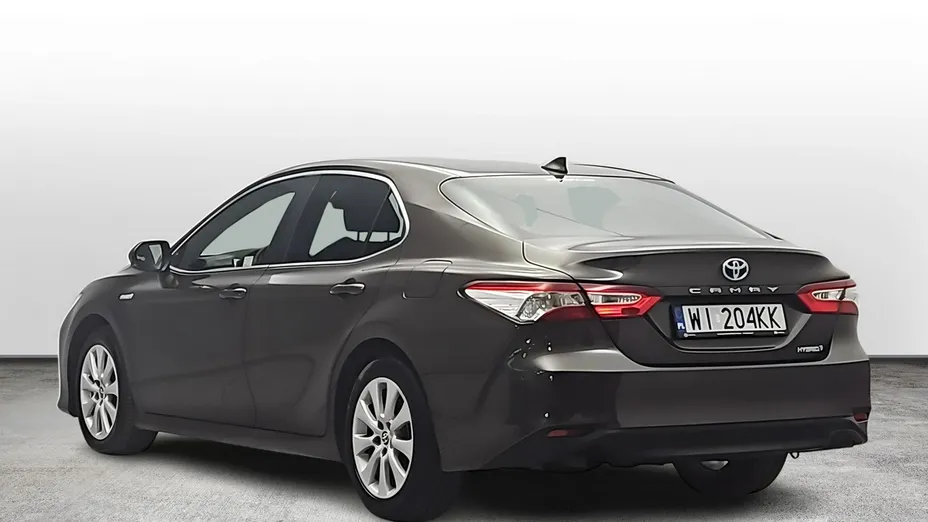 TOYOTA Camry -
