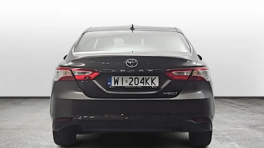 TOYOTA Camry -