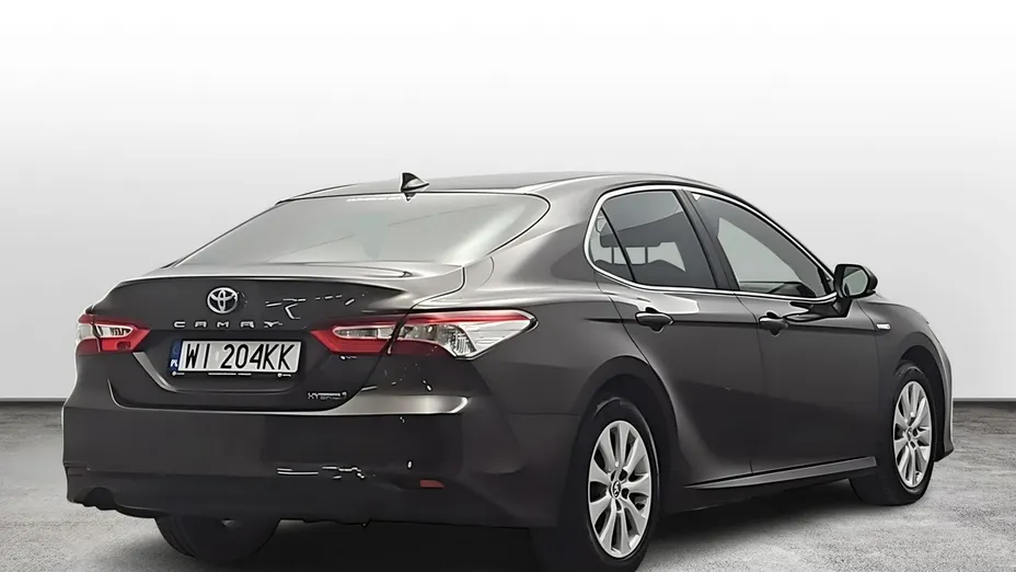 TOYOTA Camry -