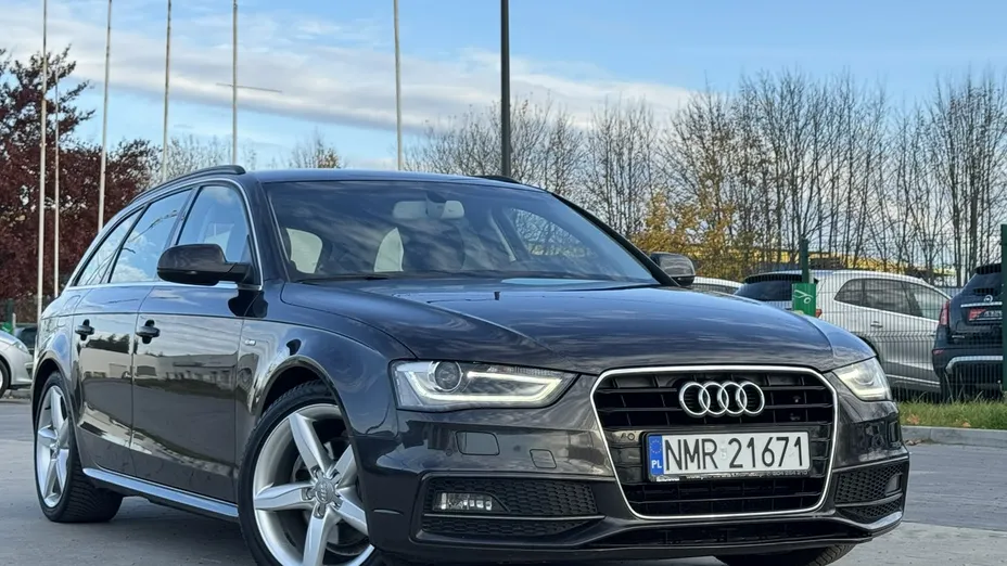 AUDI A4 -