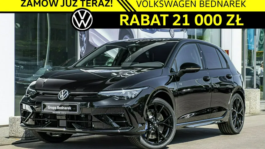 VOLKSWAGEN Golf -