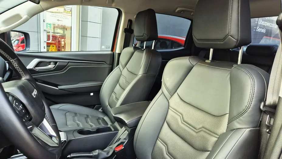 ISUZU D-Max -