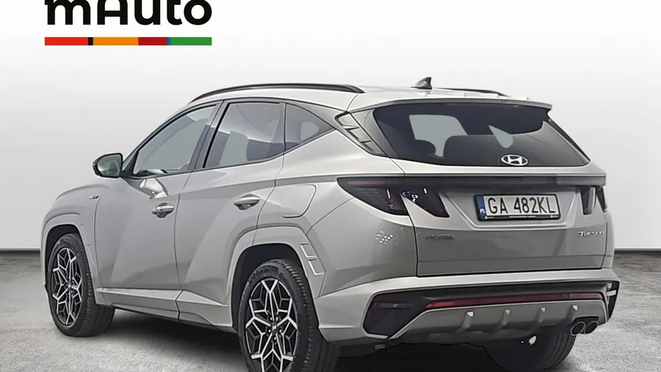 HYUNDAI Tucson -
