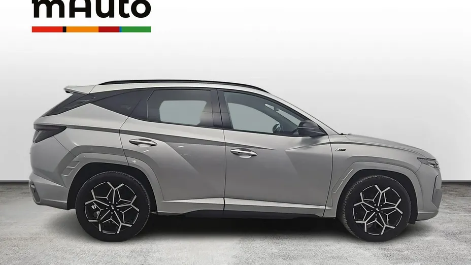 HYUNDAI Tucson -