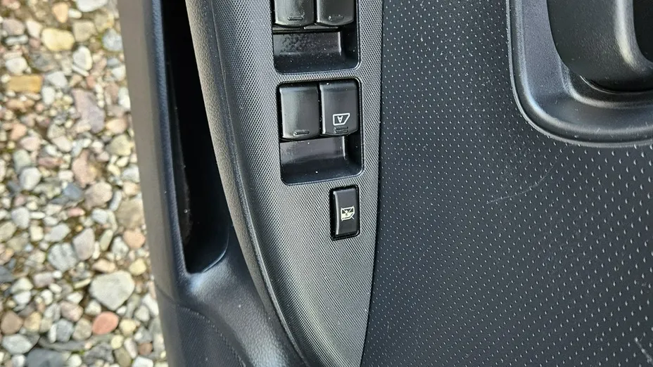 NISSAN Note -