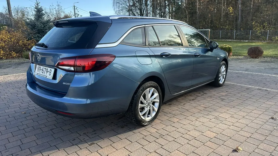 OPEL Astra -