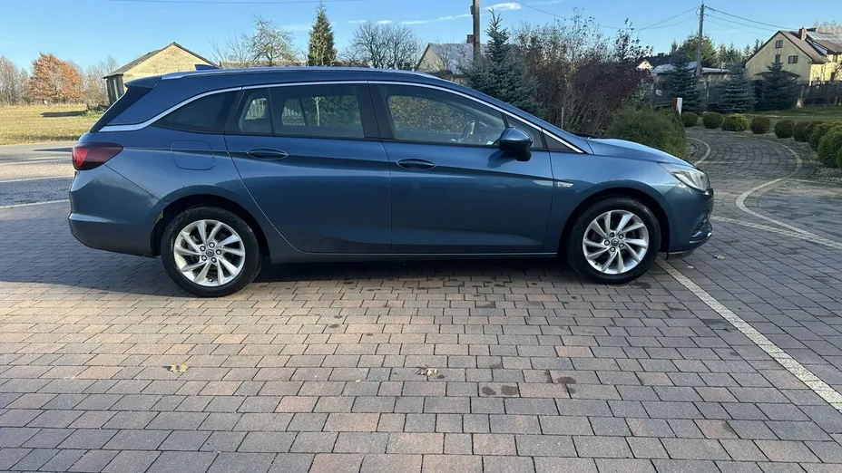 OPEL Astra -