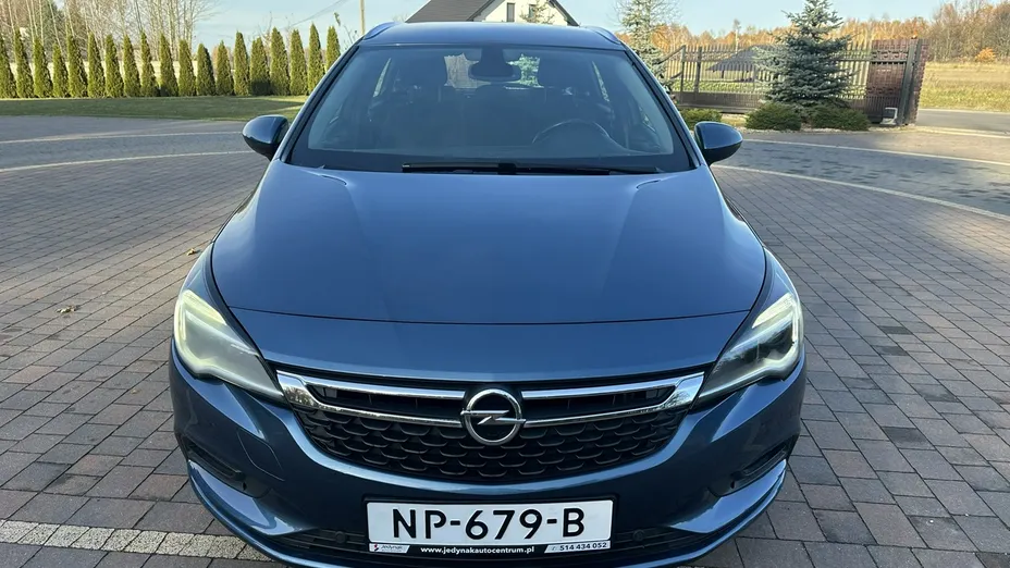 OPEL Astra -