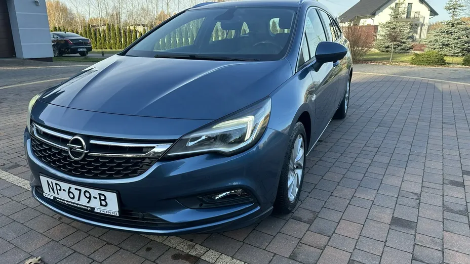 OPEL Astra -