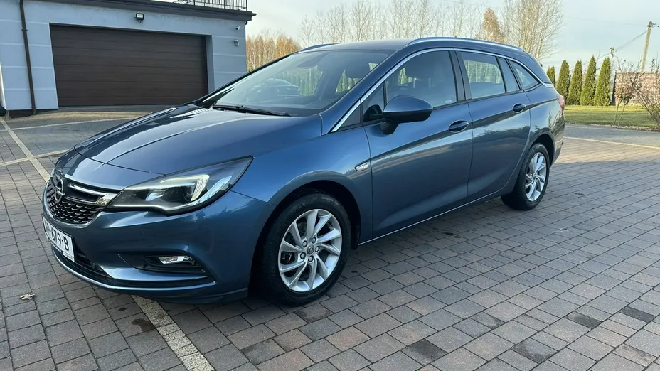 OPEL Astra -