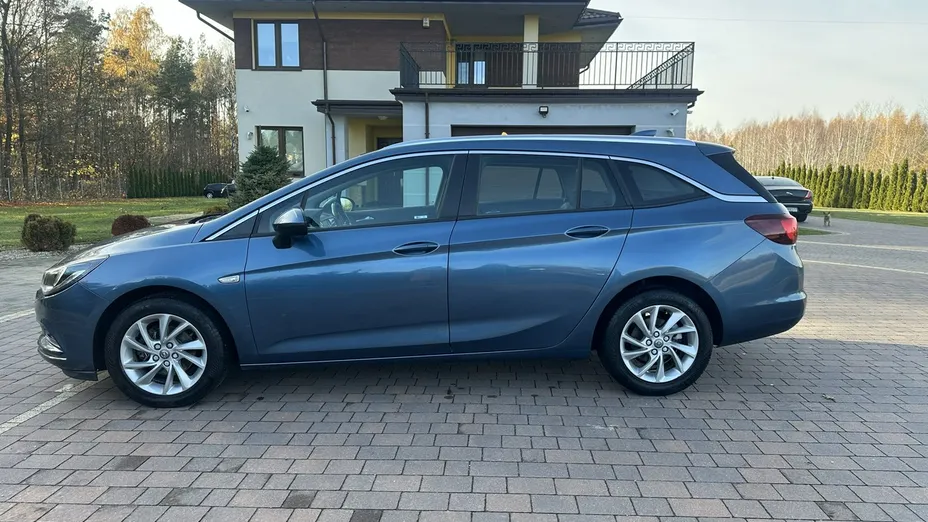 OPEL Astra -