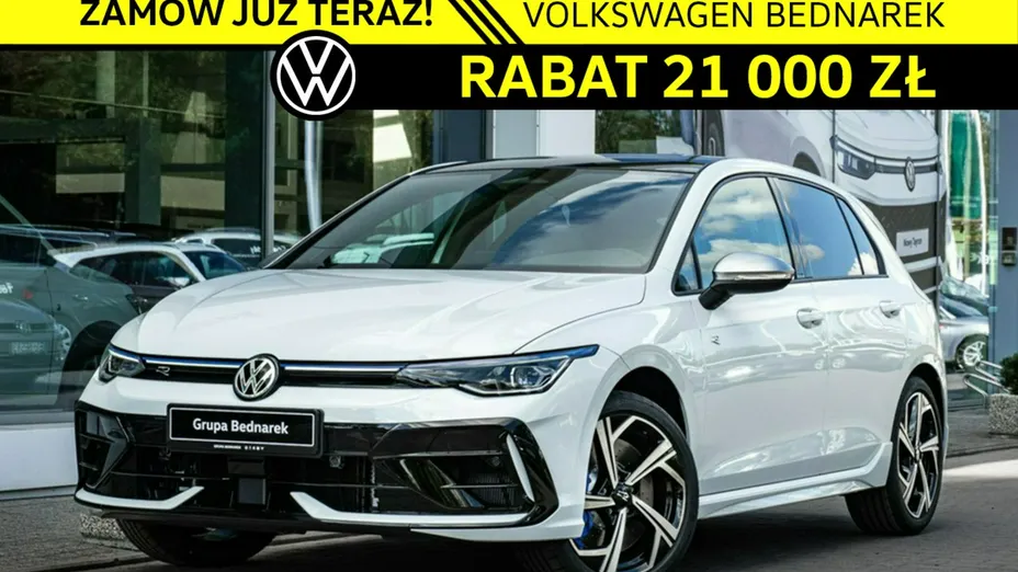 VOLKSWAGEN Golf -