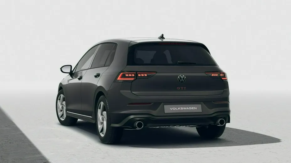 VOLKSWAGEN Golf -
