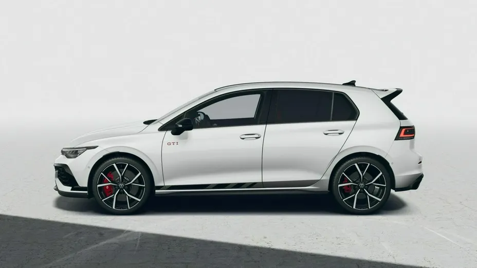 VOLKSWAGEN Golf -