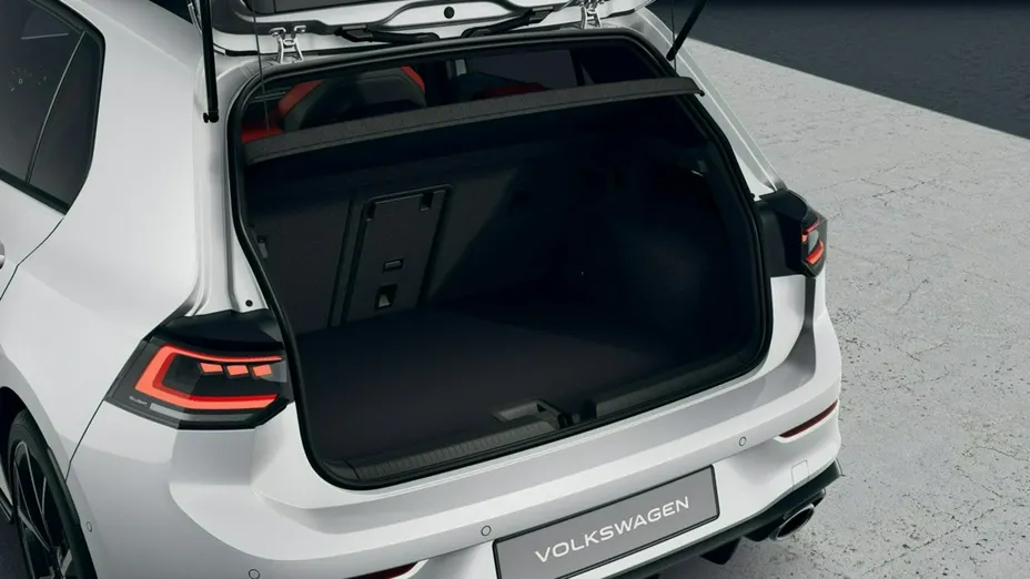 VOLKSWAGEN Golf -
