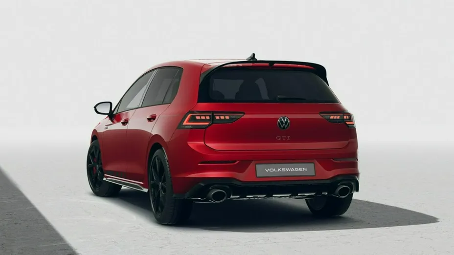 VOLKSWAGEN Golf -