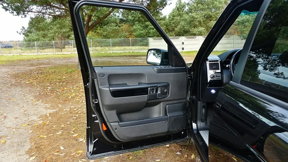 LAND ROVER Range Rover -