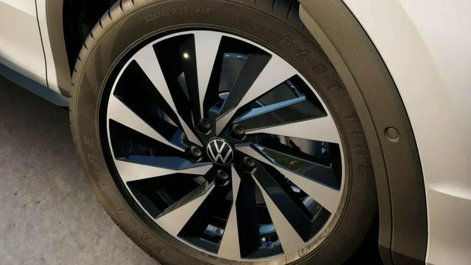 VOLKSWAGEN T-ROC -