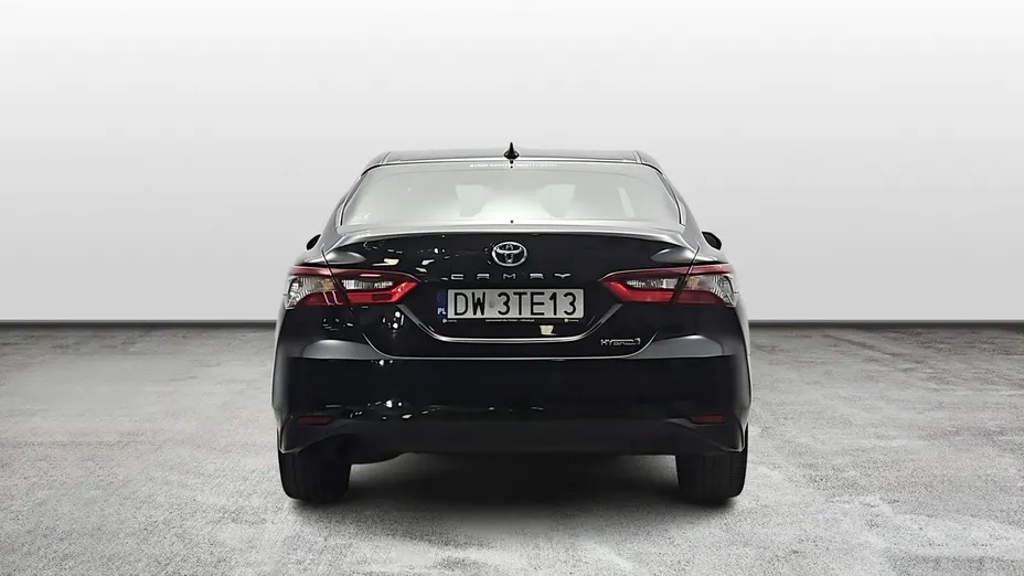 TOYOTA Camry -