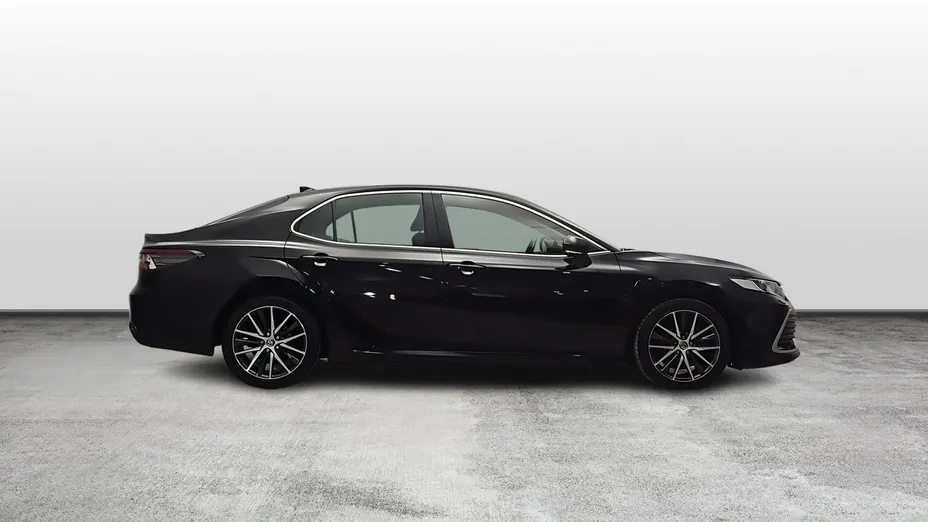 TOYOTA Camry -