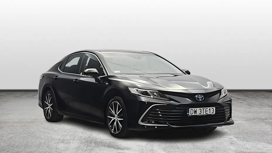 TOYOTA Camry -