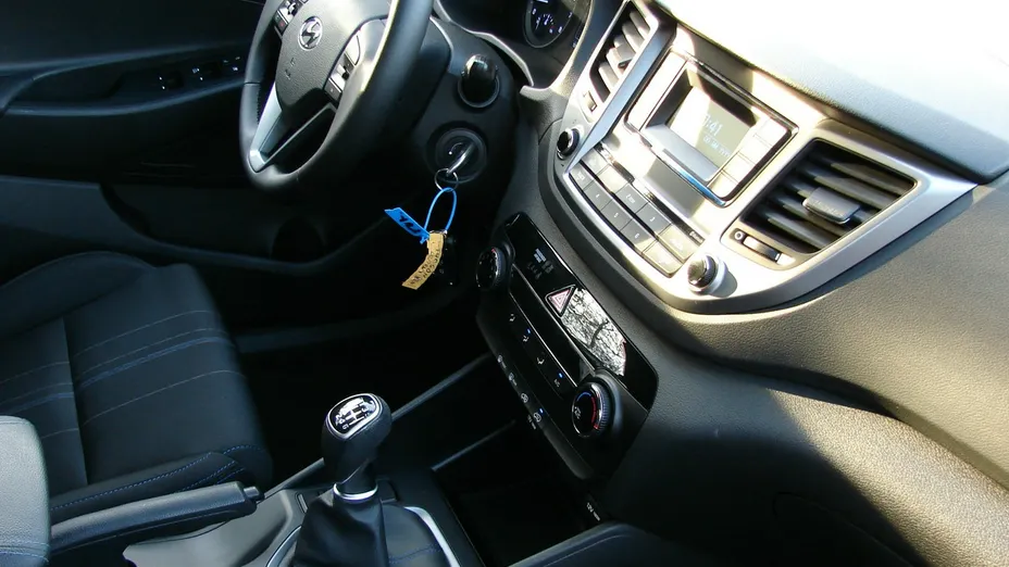 HYUNDAI Tucson -