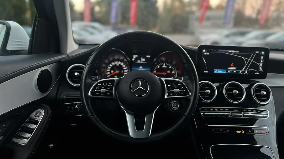 MERCEDES-BENZ GLC -